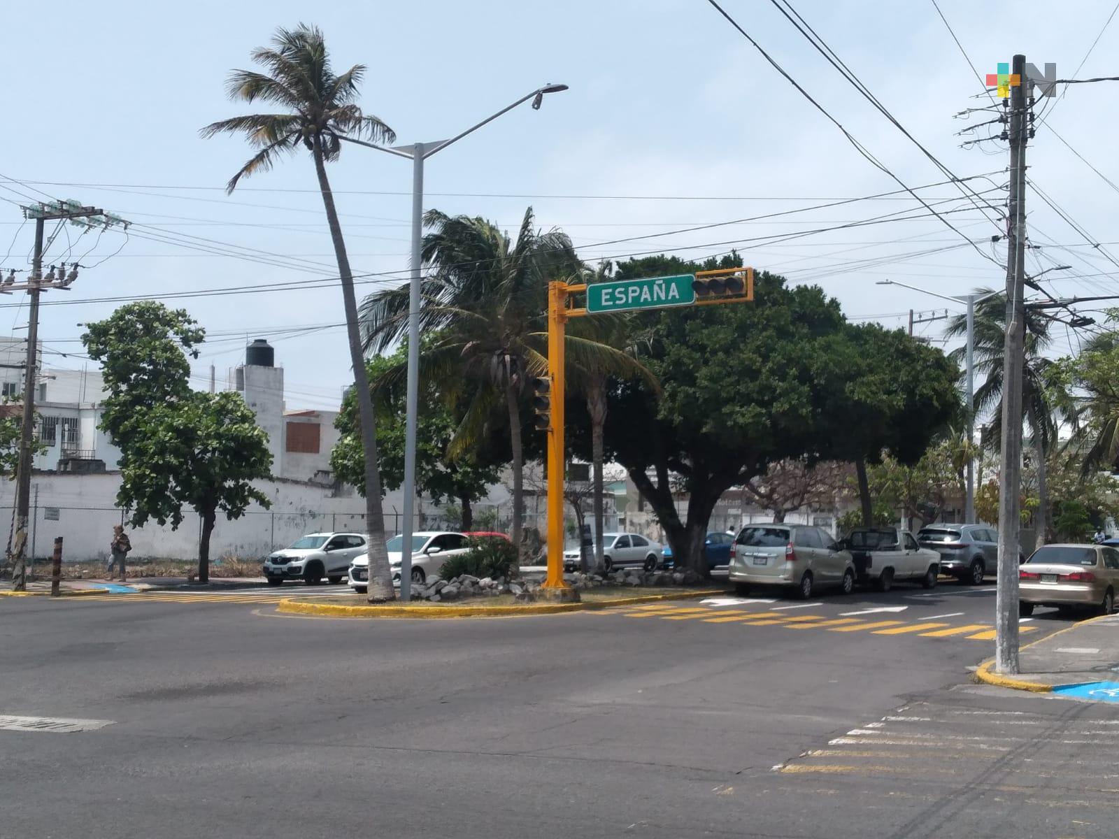 Sin funcionar semáforos en el fraccionamiento Reforma de Veracruz