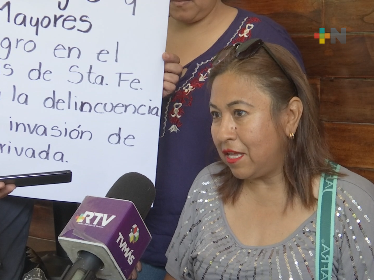 Vecinos de Lomas de Santa Fe en Xalapa demandan mayor seguridad y regularización