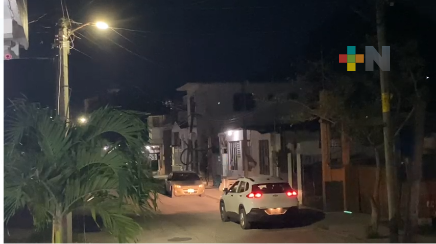 Iniciará renovación de luminarias en Tuxpan