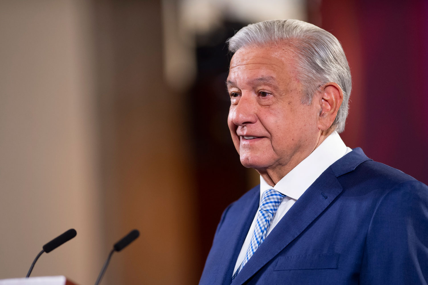 Presidente López Obrador inicia gira de trabajo por Colombia y Chile