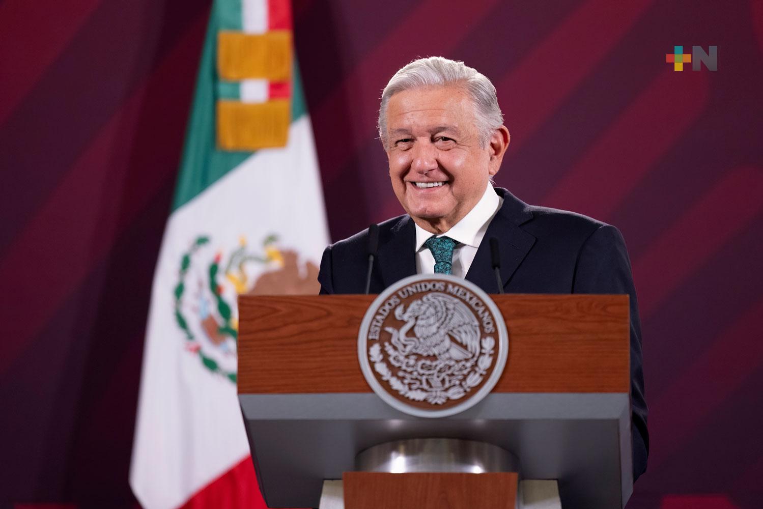 AMLO insta a Cuitláhuac García a acordar  con ejidatarios para evitar toma de presa Yuribia