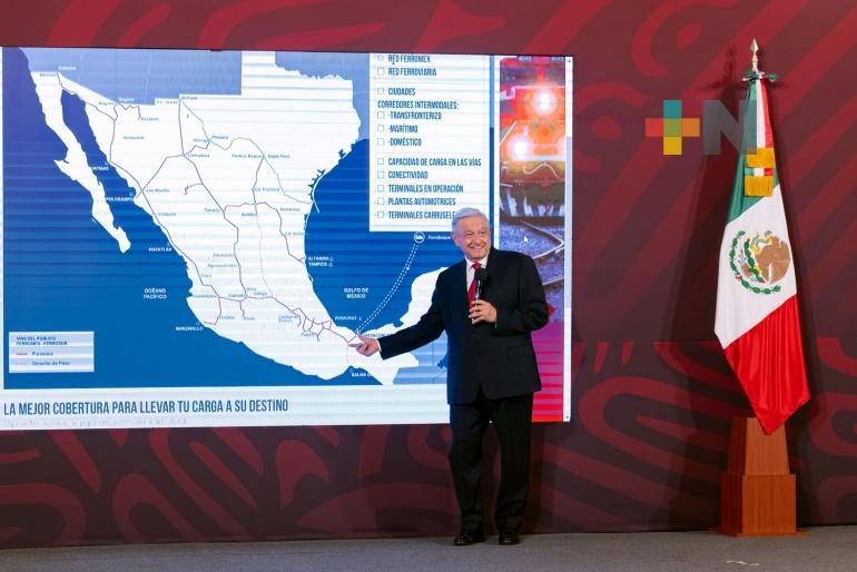 Federación mantiene diálogo con Grupo México para recuperar tramo de vía en Istmo de Tehuantepec: AMLO