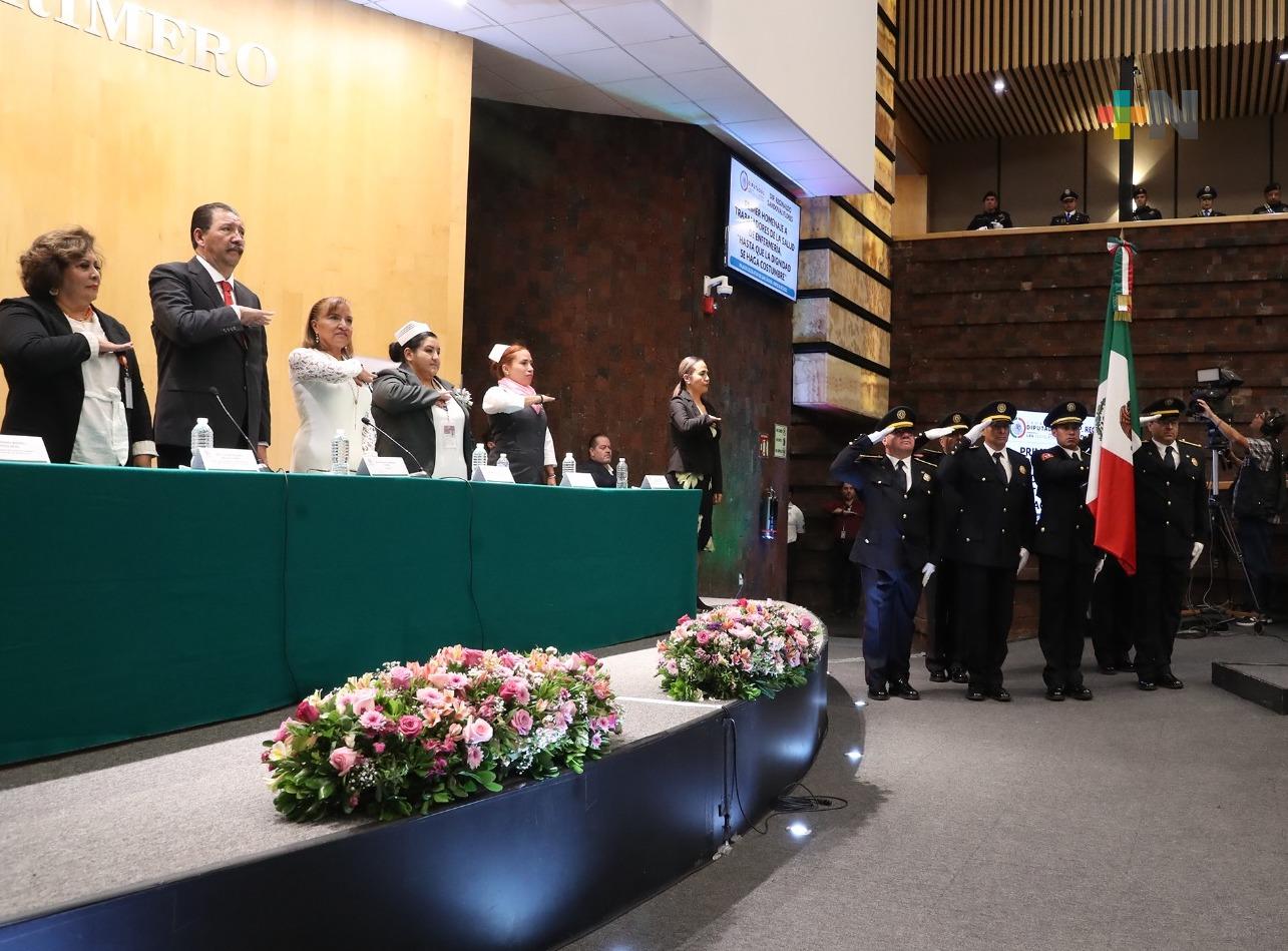 Primordial, generar mejores condiciones laborales, de igualdad para las y los enfermeros del país