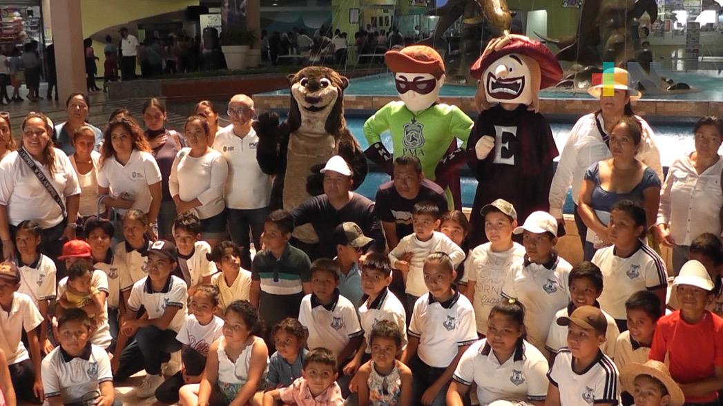 En Aquarium de Veracruz, niñas y niños conocen más del mundo marino