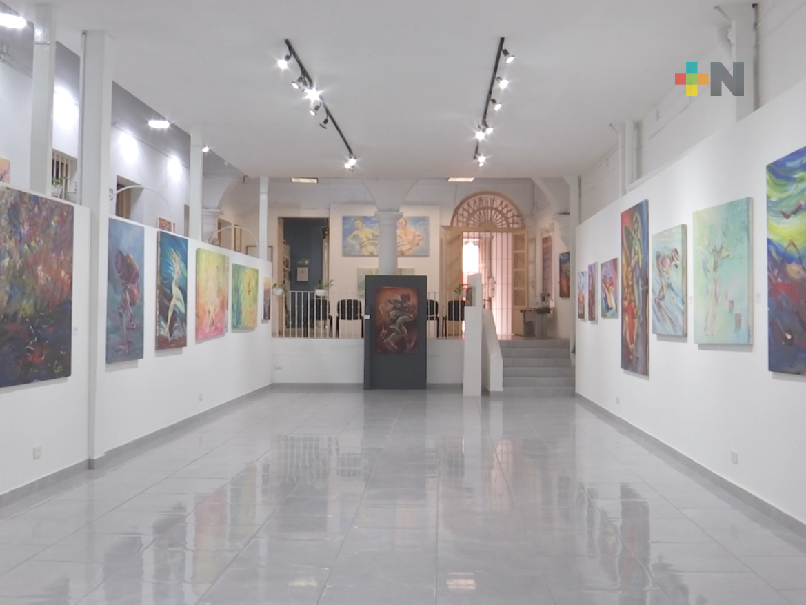 Cándido Capilla expone una retrospectiva pictórica en Realia