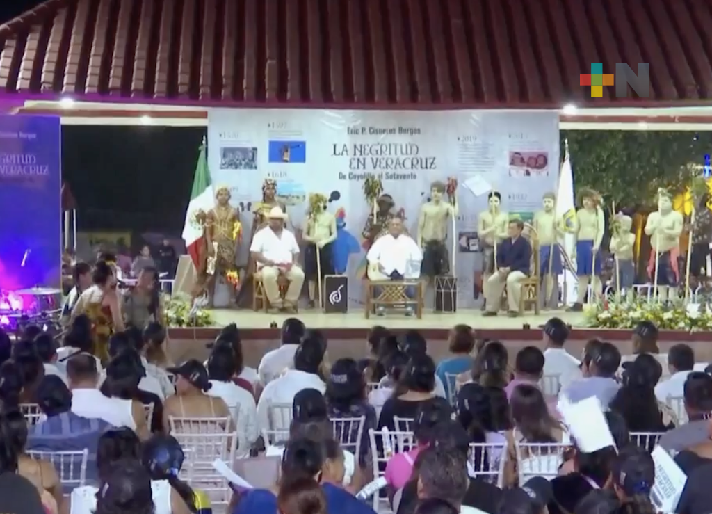 Se presenta exitosamente en Ángel R. Cabada el libro «La Negritud en Veracruz, del Coyolillo al Sotavento»