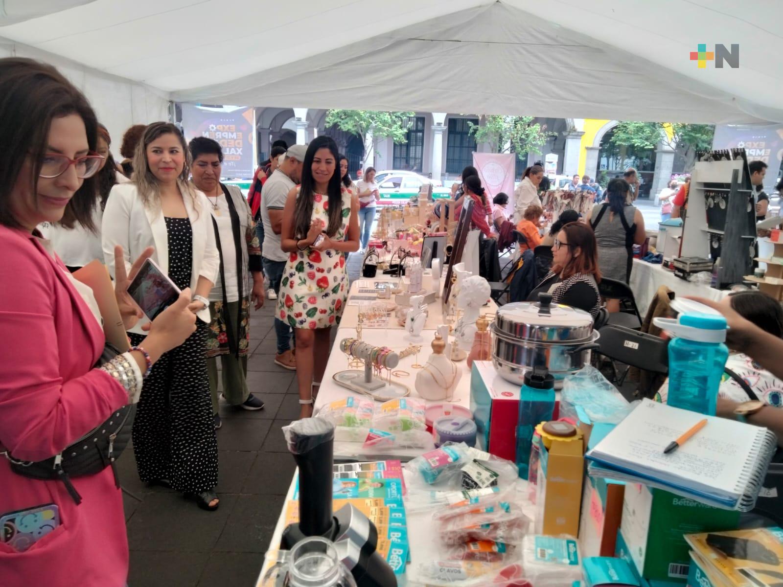 Se llevó a cabo la Expo Emprendedor, en el parque Juárez de Xalapa