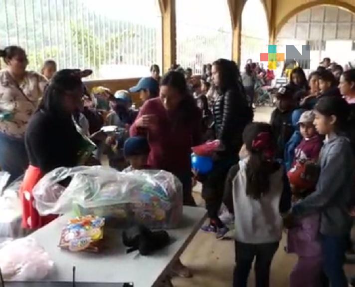 Festejan a niñas y niños de 25 comunidades y cabecera municipal de Zacualpan