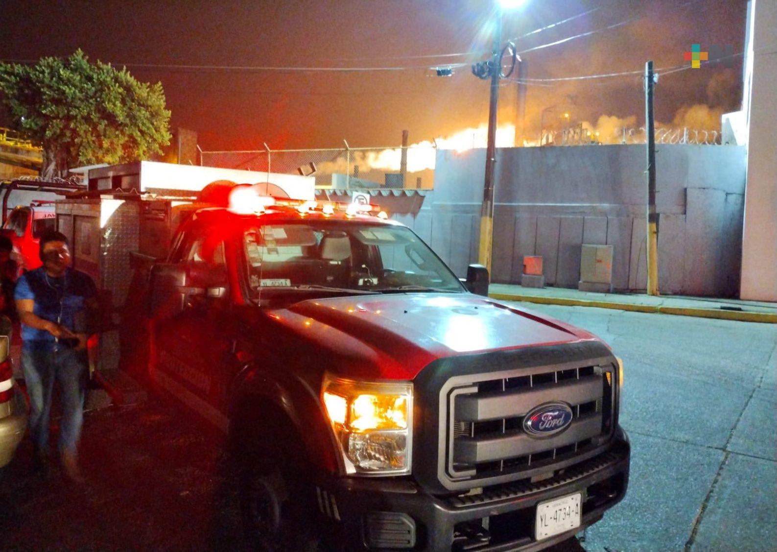 Se registra incendio en Refinería Lázaro Cárdenas, siniestro ya fue controlado