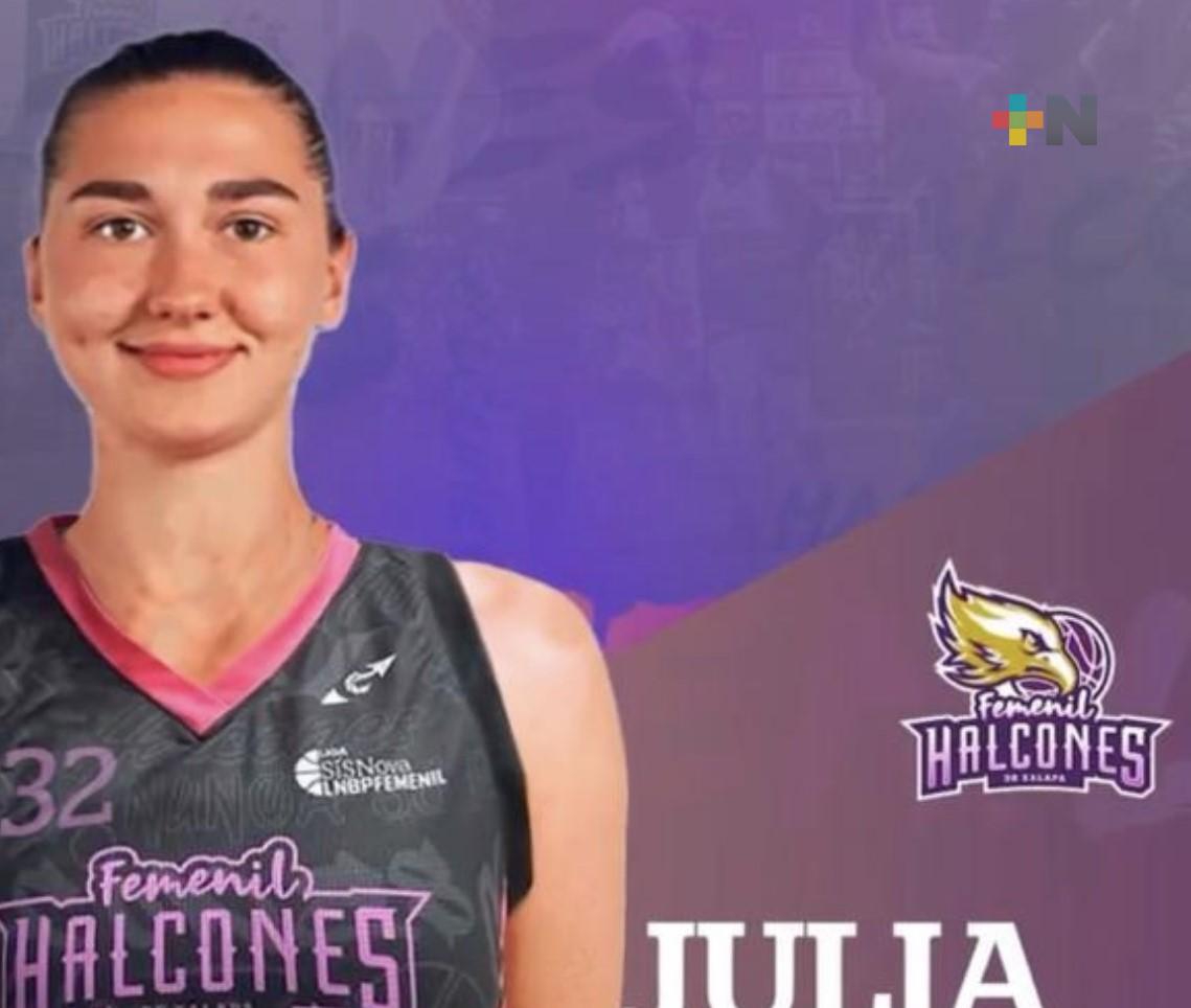 Basquetbolista rusa Julia Gladkova llega a los Halcones de Xalapa Femenil