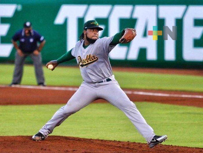 El serpentinero estelar dominicano José Valdez se une a El Águila
