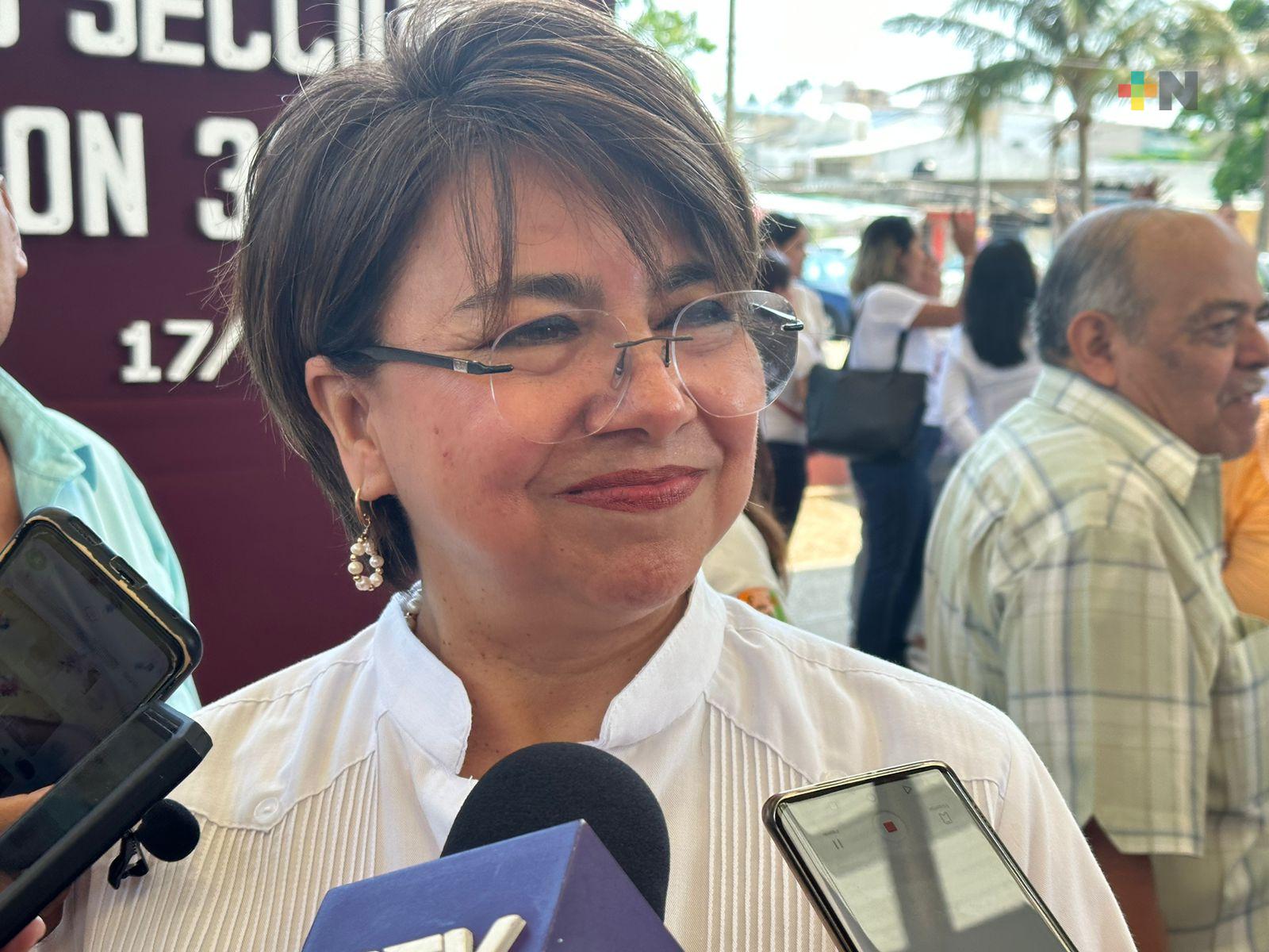 Padres con economía lesionada por Covid  conmutan trabajo por cuotas en escuelas