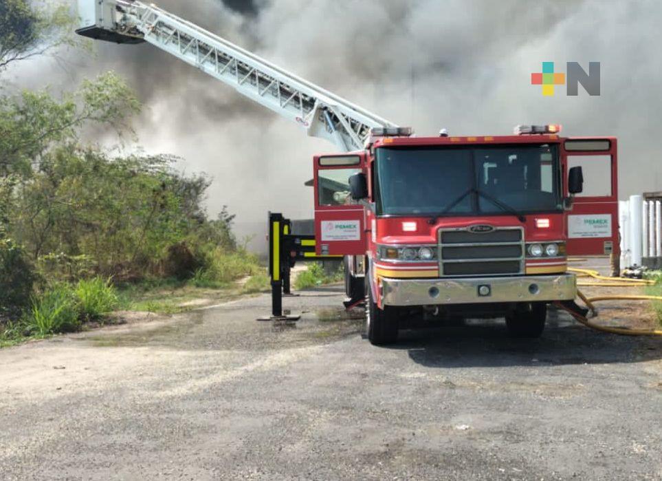 Se registra incendio de pastizal cerca de refinería de Minatitlán: SPC