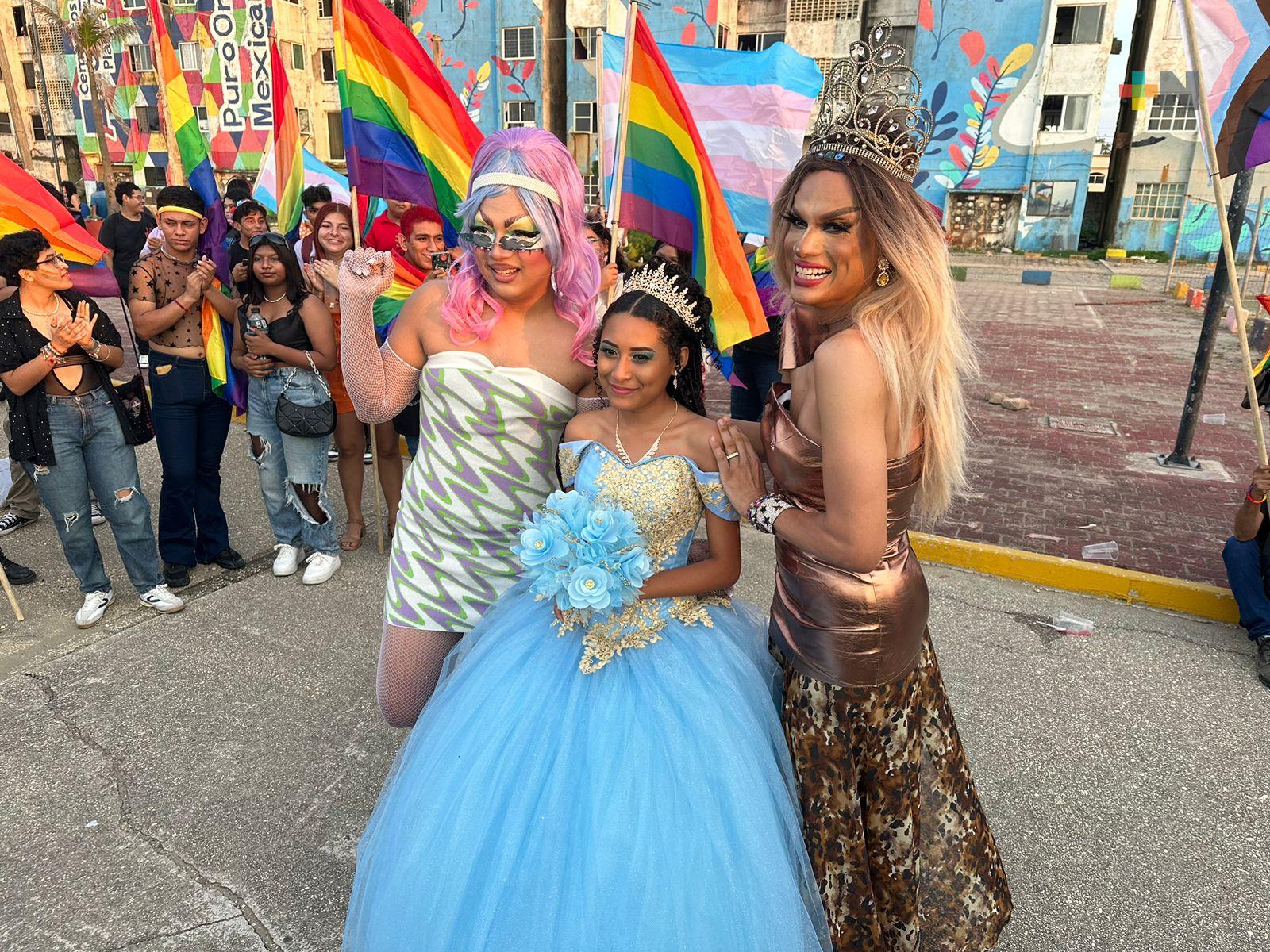 Realizan la décimo segunda marcha del Orgullo LGBTIQ+ en Coatzacoalcos