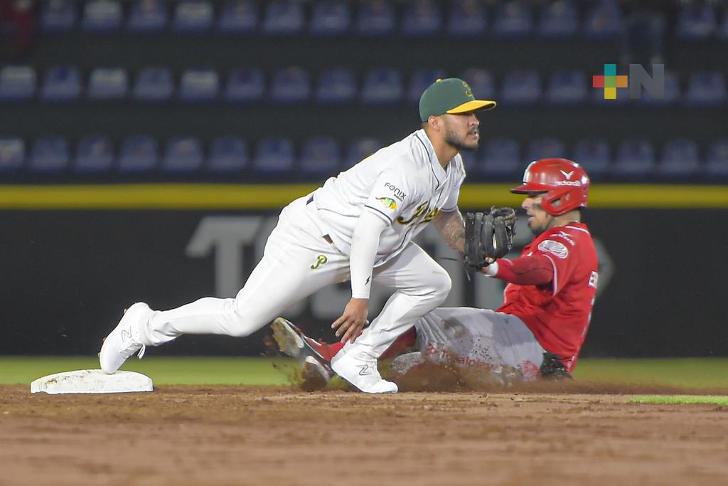 Puebla aventaja la serie, vence por 10-4 a El Águila