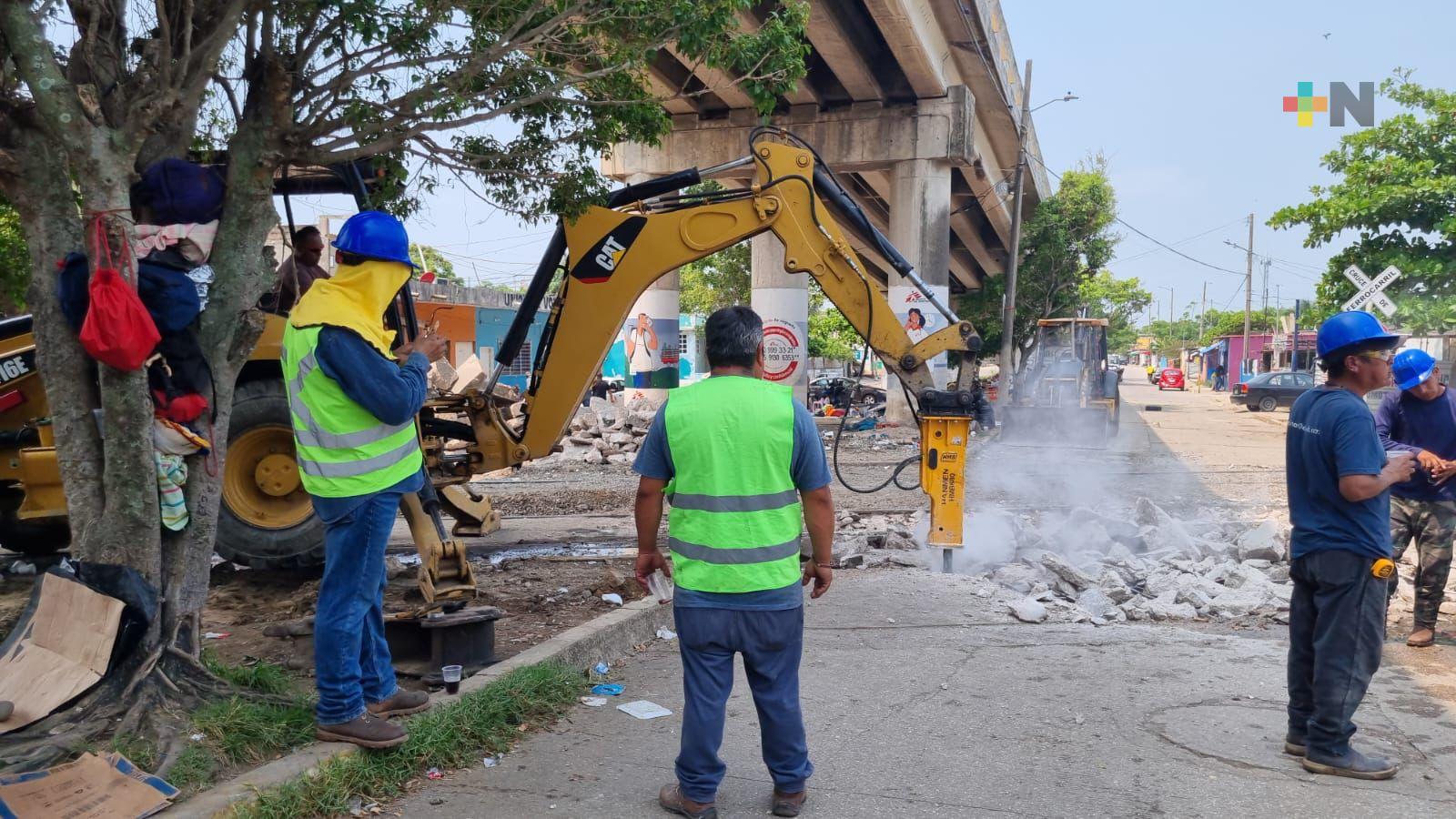 Rehabilita Ferrosur vía en Coatza bajo puente; estará cerrado al tránsito 15 días