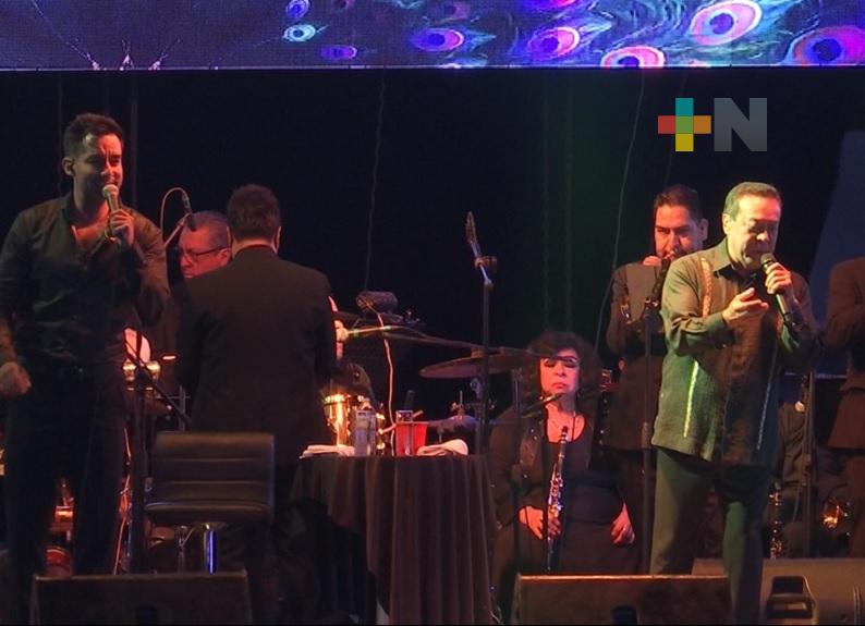 Un éxito concierto a las madres “Brindemos por ellas” en Xalapa