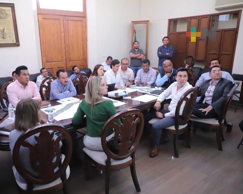 Avanza segunda etapa del libramiento de Coatepec: Eric Cisneros