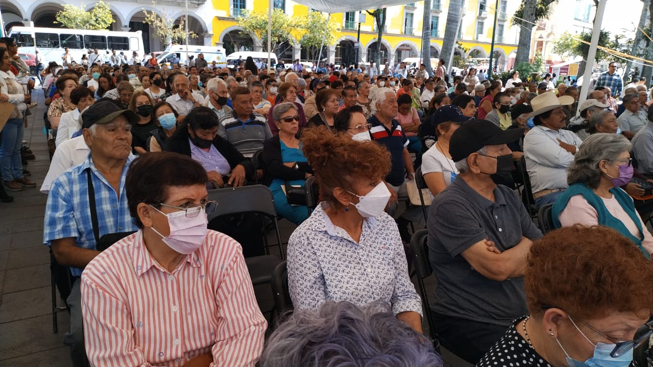 Más beneficiarios de programas del Bienestar realizan migración bancaria