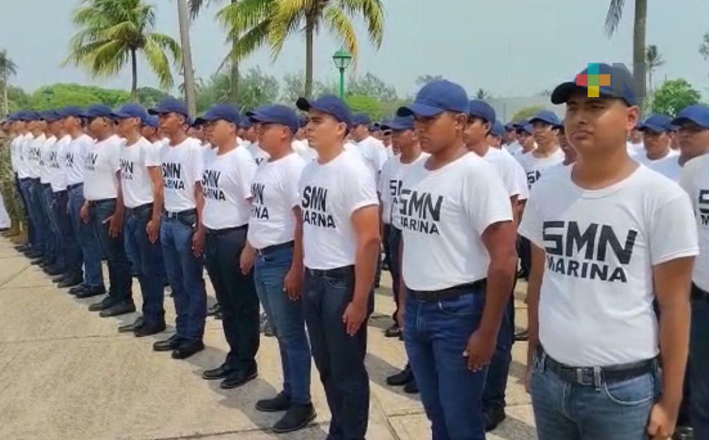 Toman protesta a marineros del Servicio Militar Nacional
