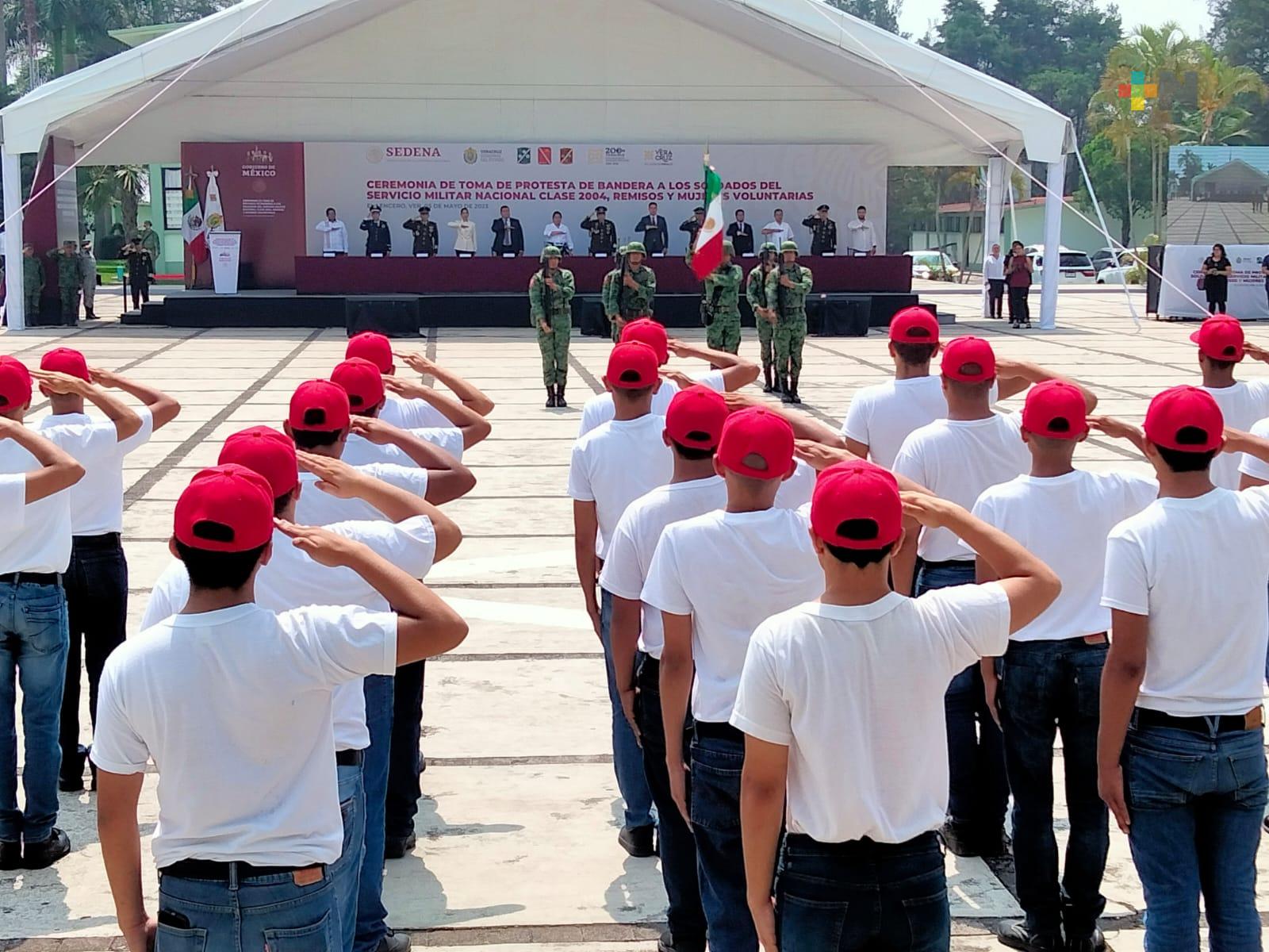 Toman protesta soldados del Servicio Militar Nacional clase 2004