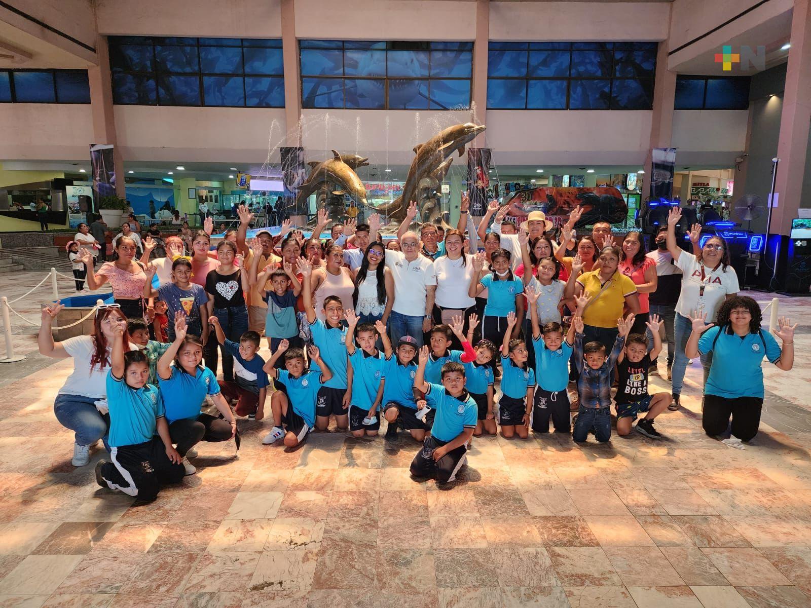 Celebran el Día de las Madres, realizando el martes gratis en el Aquarium de Veracruz