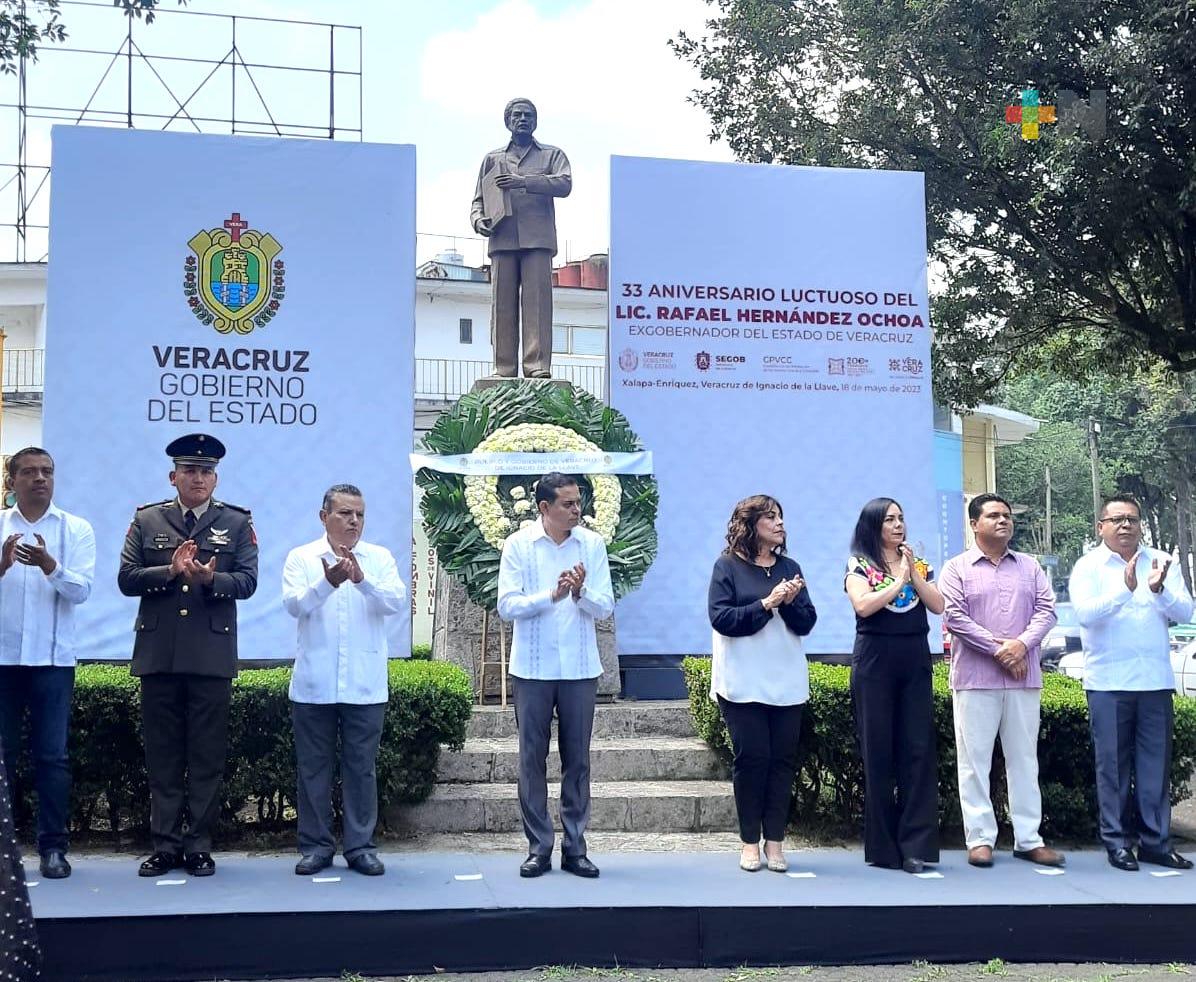 Encabeza director de RTV aniversario luctuoso del exgobernador Rafael Hernández Ochoa
