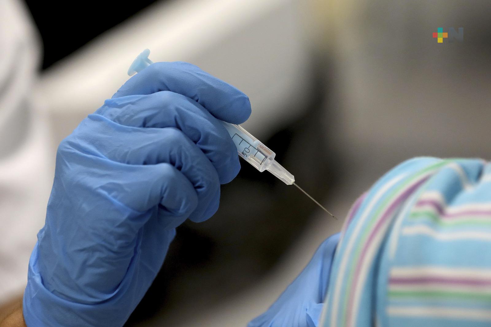 Habilita Sesver módulos de vacunación en Coatza y Villa Allende