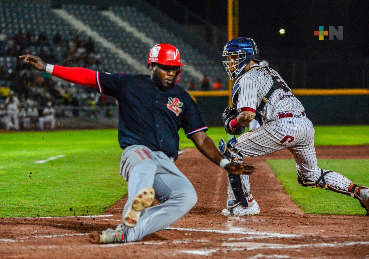 Unión Laguna vence por 7-3 a El Águila y se queda con la serie