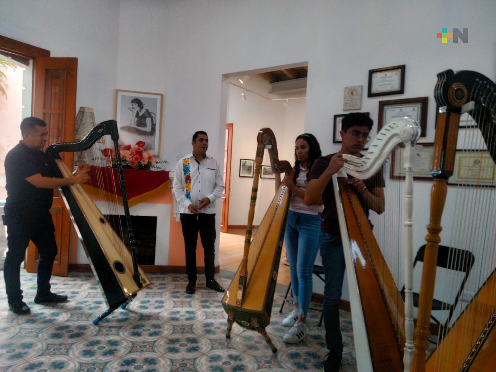 Celso Duarte, músico paraguayo, reconoció avance en ejecución de la arpa en Veracruz