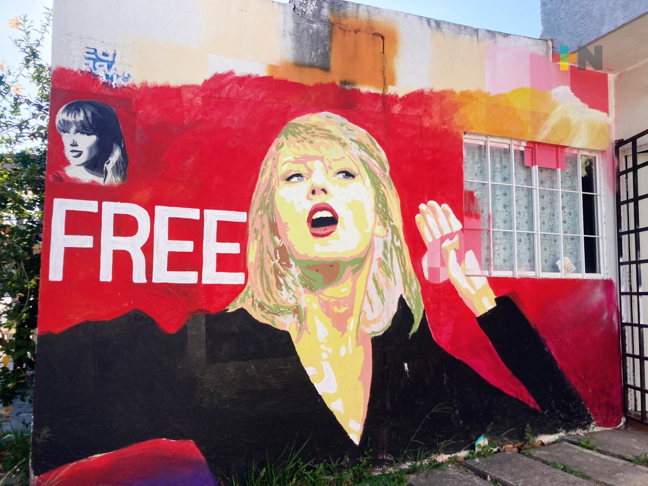 Daniel Ferman elabora mural de Taylor Swift en municipio de Veracruz
