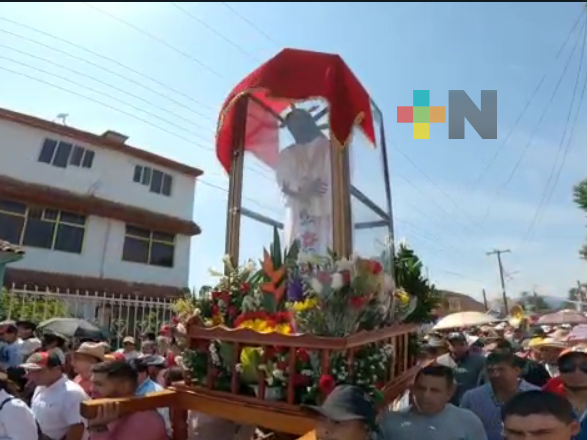 Celebran fiesta de la Cruz del Milagro en Huayacocotla