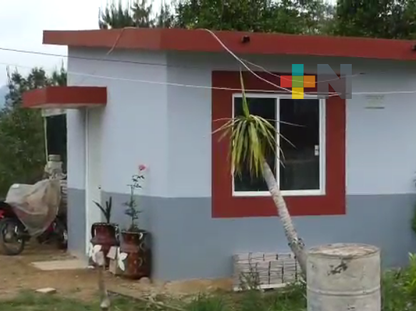 Invivienda entregó 25 cuartos dormitorio a familias vulnerables de Zacualpan