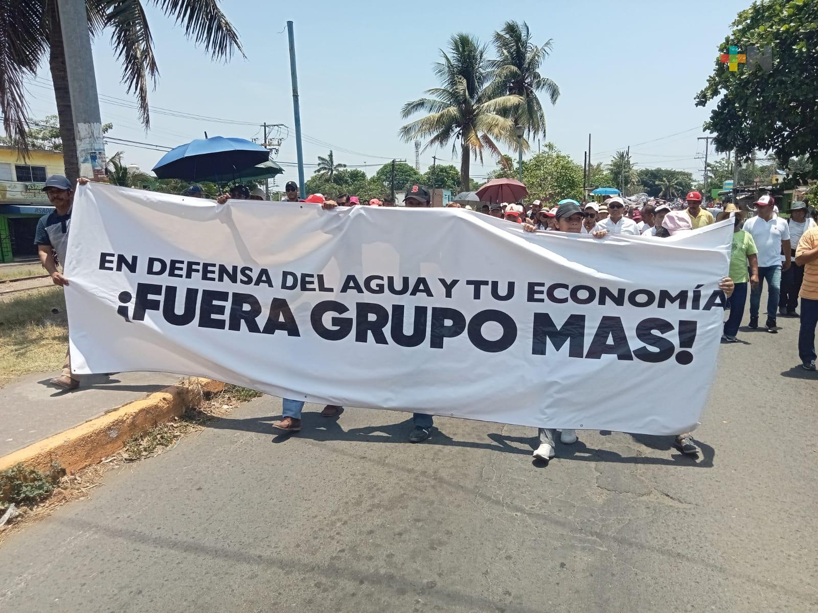 Con manifestación piden salida de Grupo MAS del municipio de Medellín de Bravo