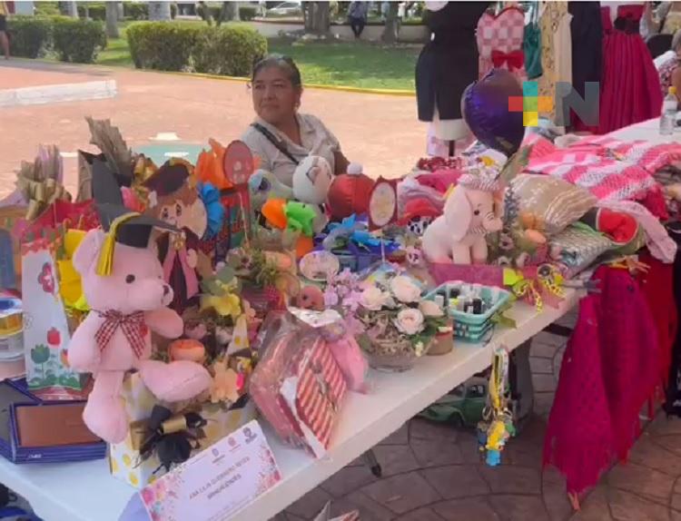 Mujeres emprendedoras de Martínez de la Torre participan en mercado social Tianklisti