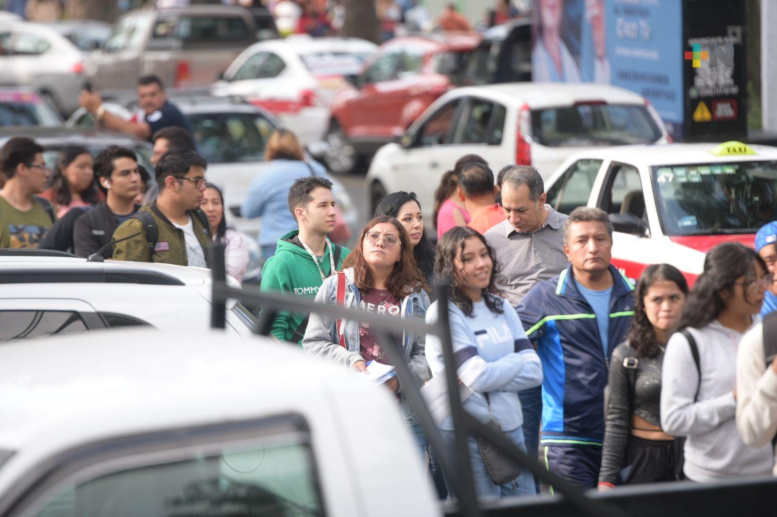 Más de 41 mil jóvenes presentan examen de admisión de la UV