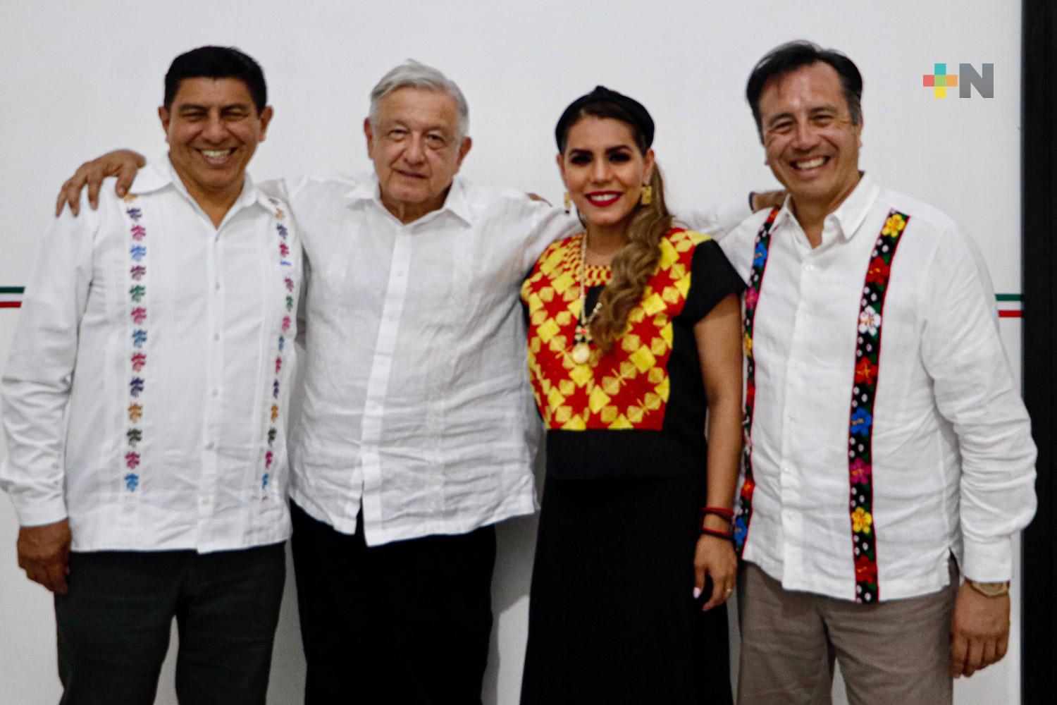 Presidente evalúa construcción de infraestructura y caminos artesanales en el Istmo