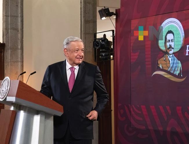 Presidente envía carta a SCJN y cuestiona sueldos elevados de ministros