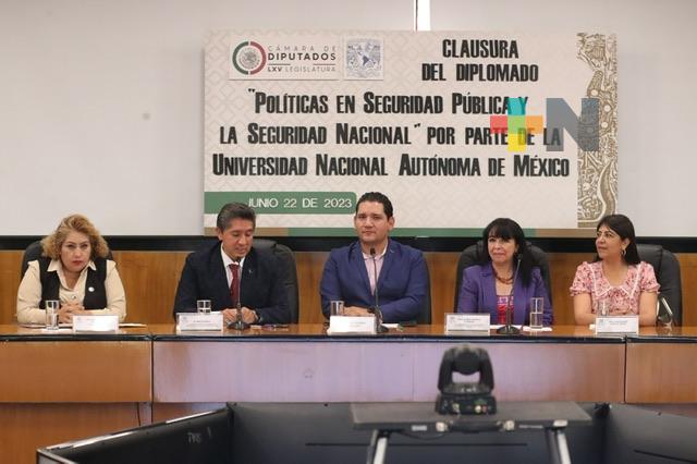 Clausuran en Cámara de Diputados diplomado en políticas de seguridad pública y seguridad nacional