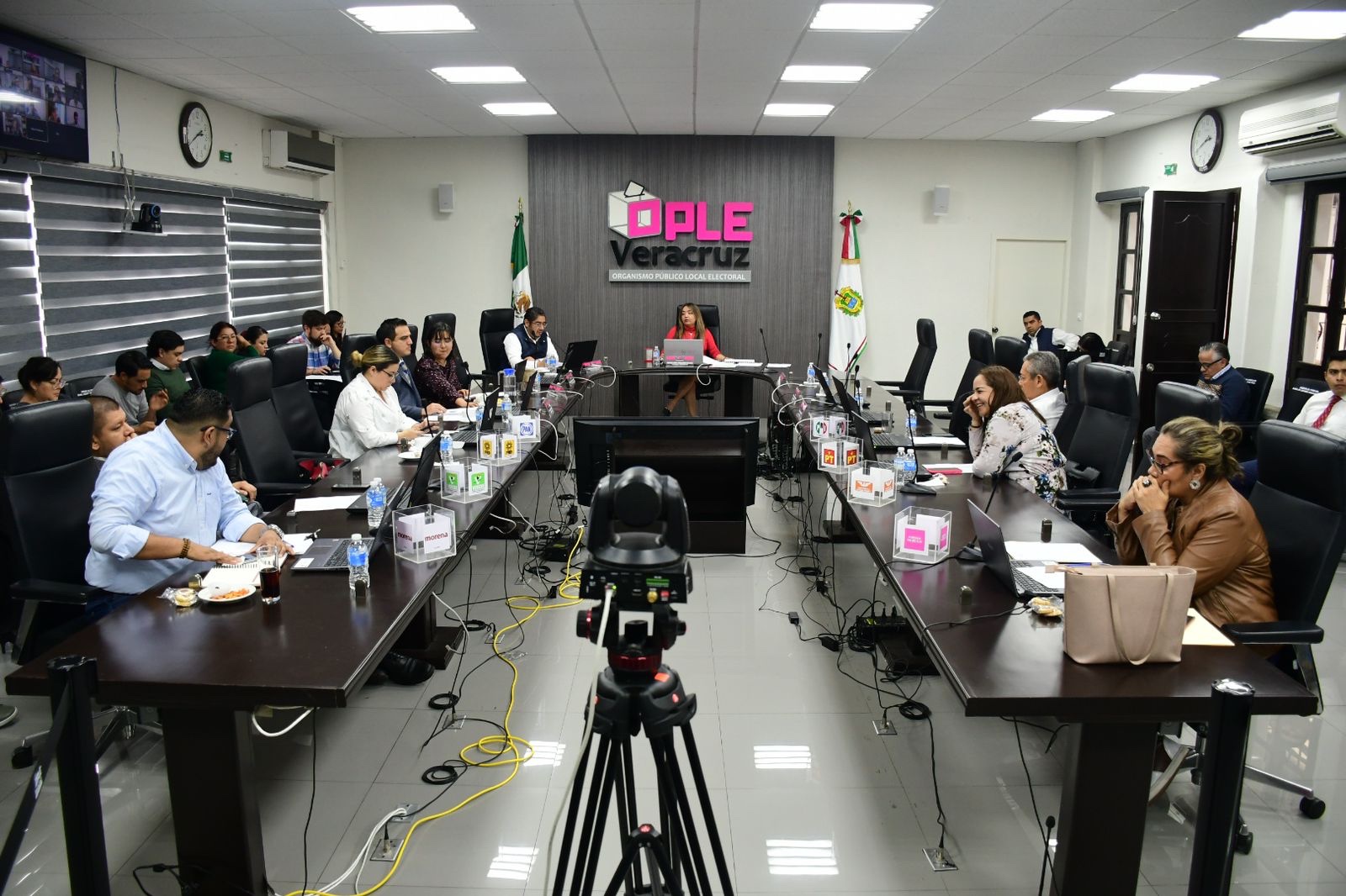 Ganadoras del Concurso del Spen se incorporan al OPLE Veracruz