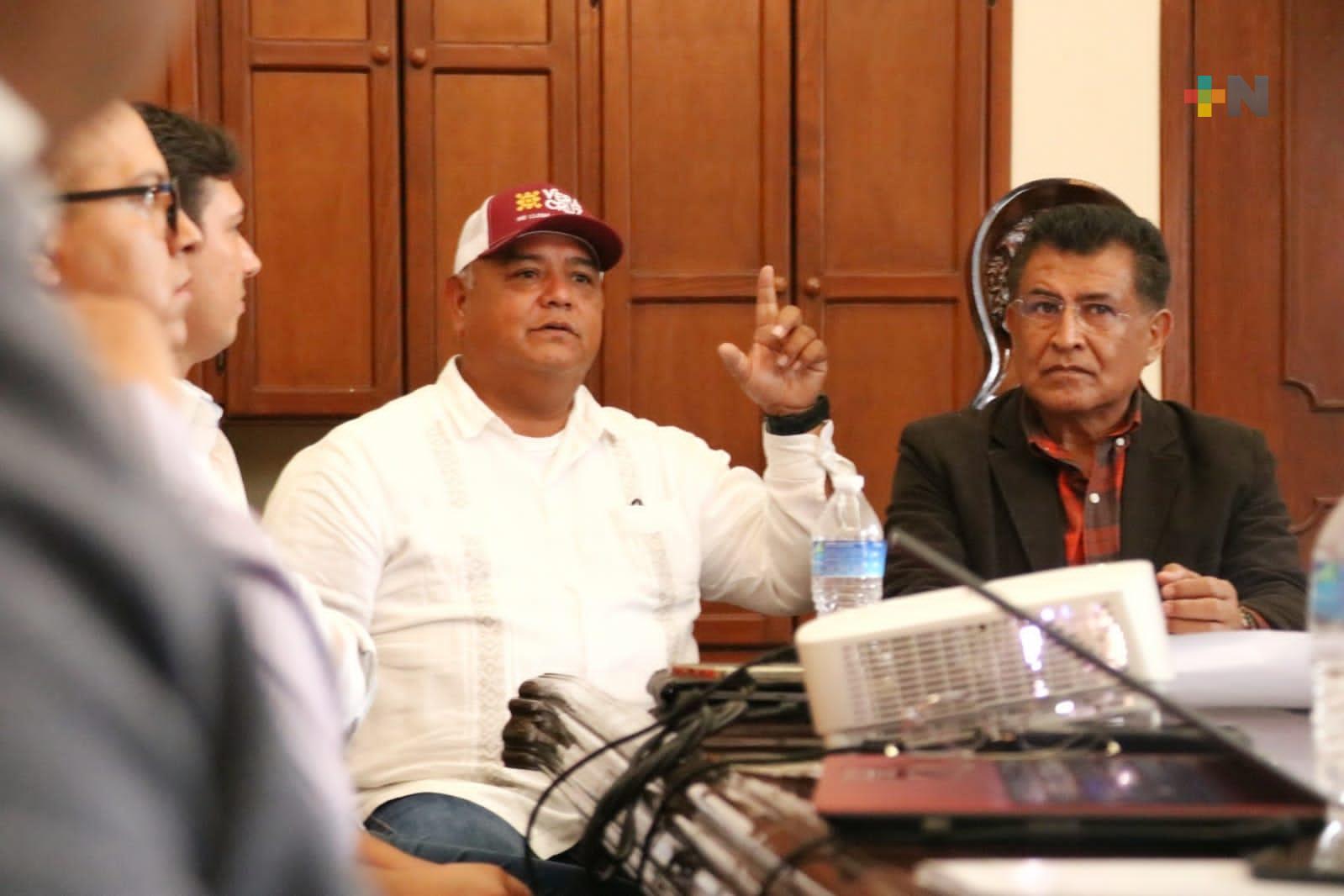 Eric Cisneros da seguimiento al proyecto de la segunda etapa del libramiento de Coatepec