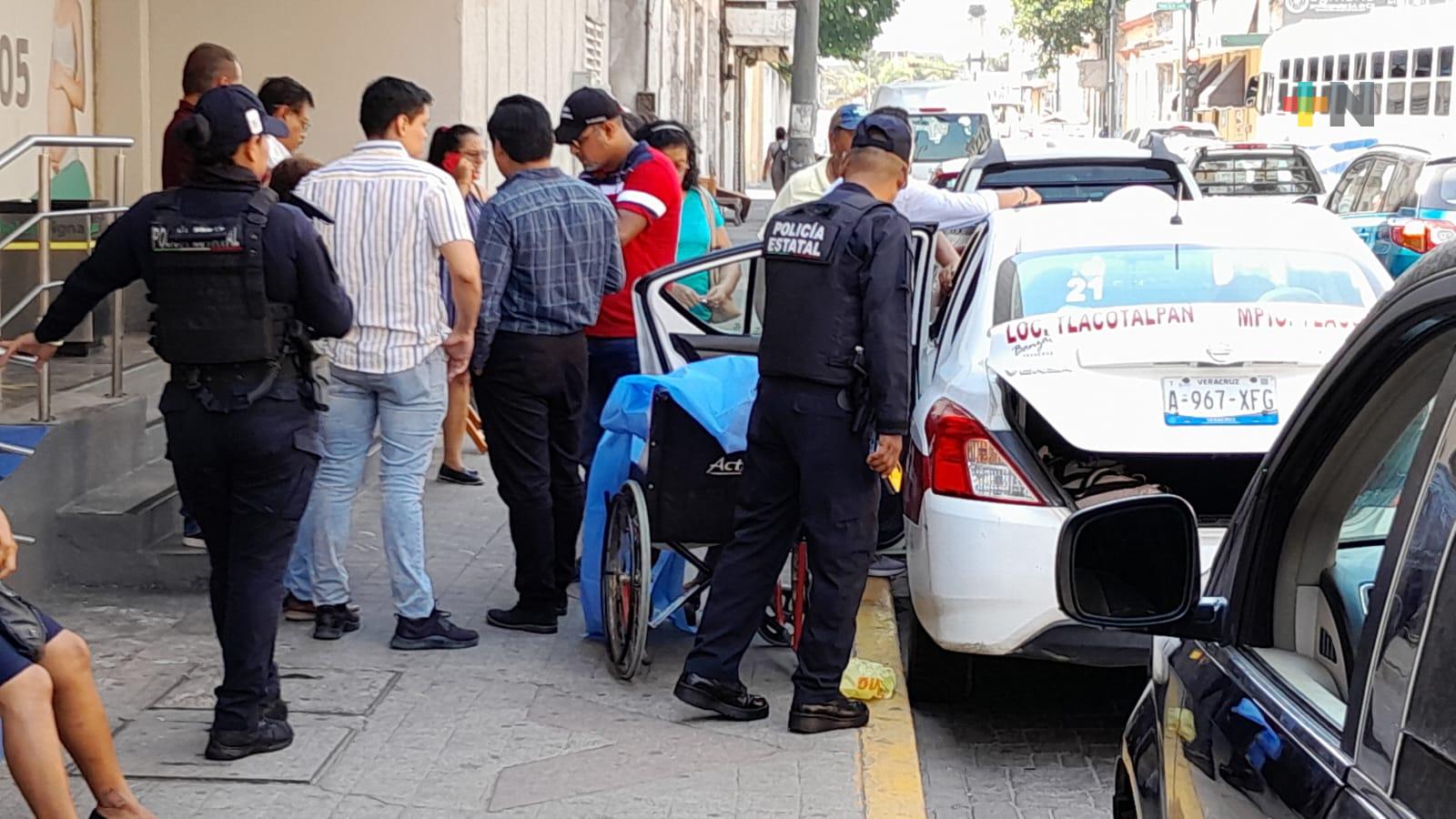 Muere mujer de la tercera de edad en vía pública