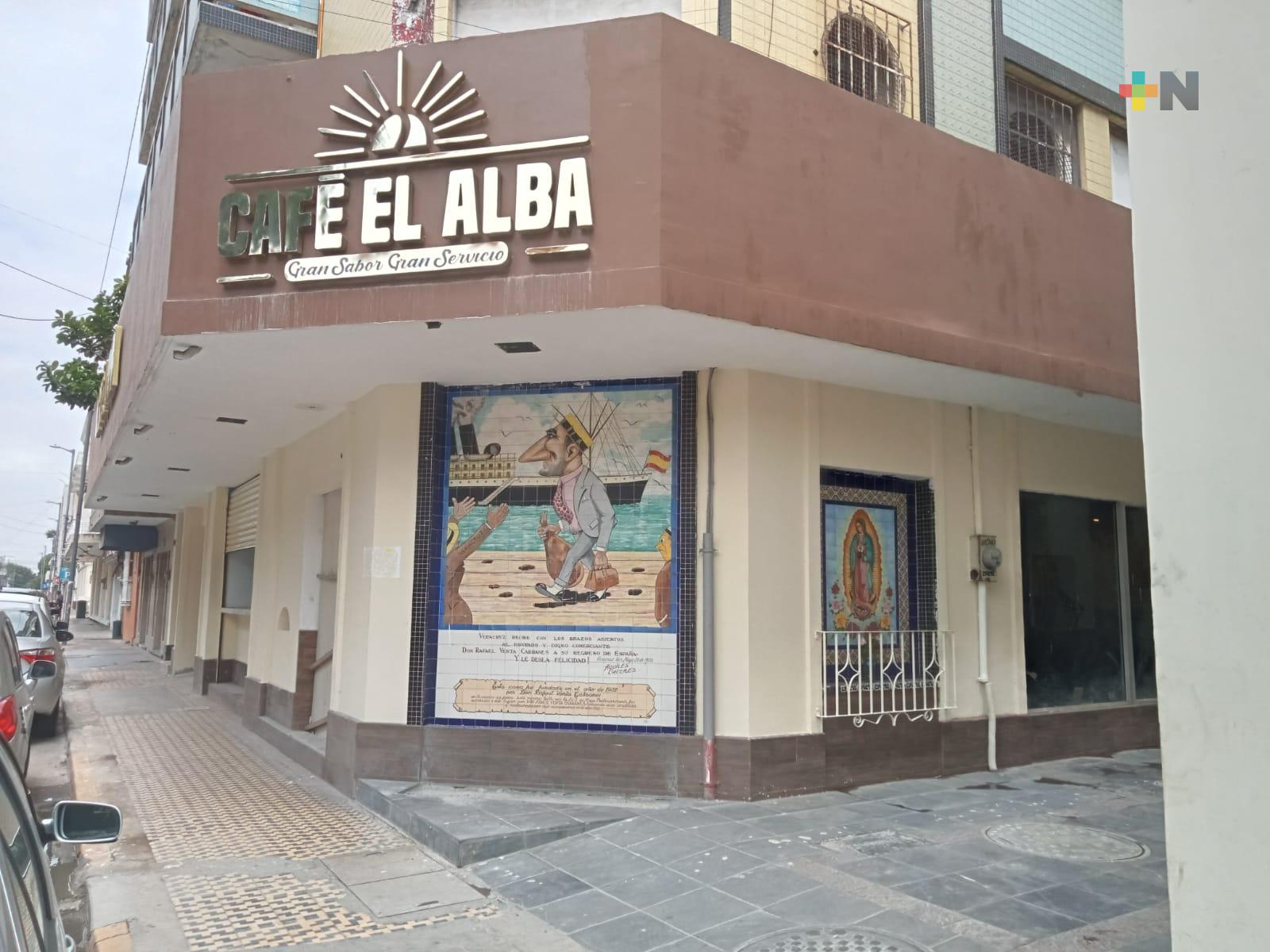 Retiran sellos de clausura del INAH a cafetería del centro histórico de Veracruz