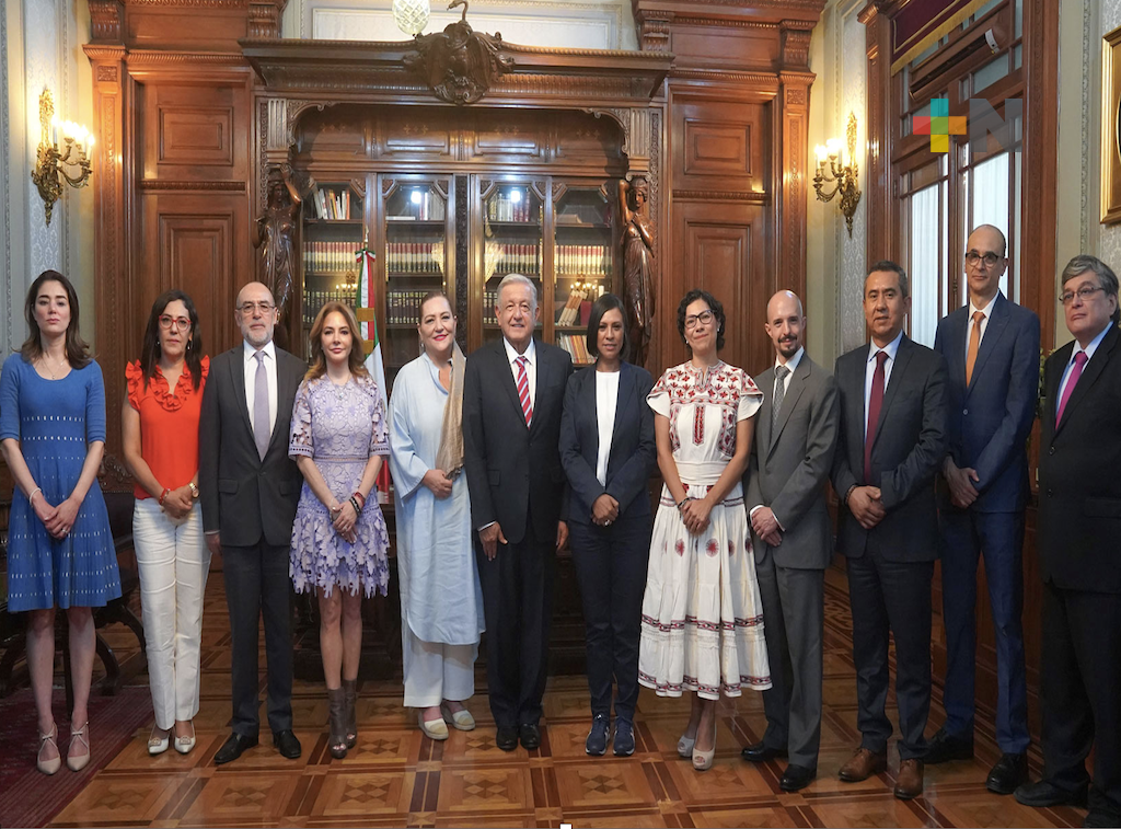 “La democracia debe establecerse en México para siempre”, afirma presidente tras reunión con consejeros del INE