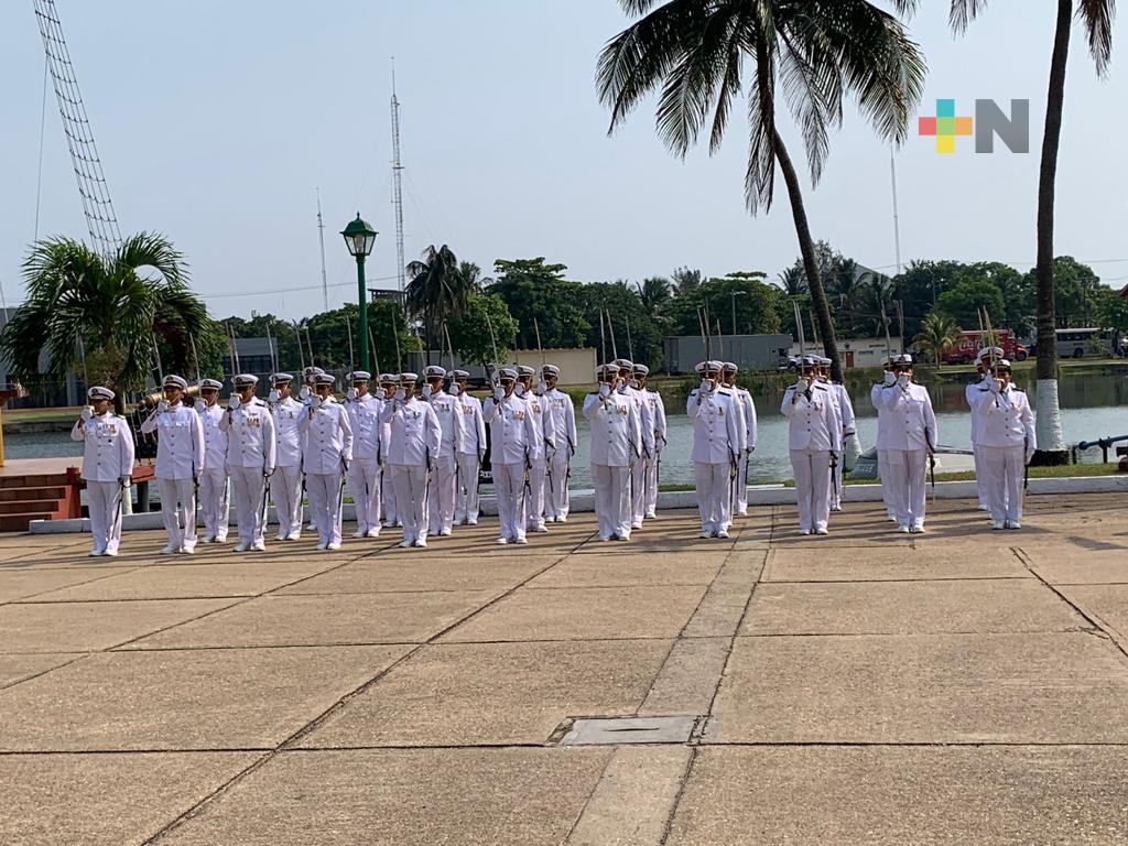 Conmemoran en Coatzacoalcos el Día de la Marina