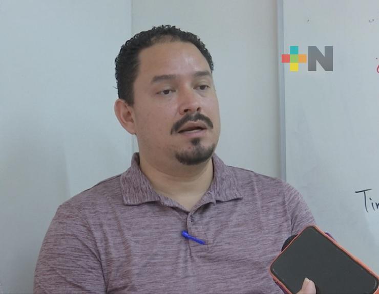 Académico investiga surpervivencia de las abejas y su impacto en la salud