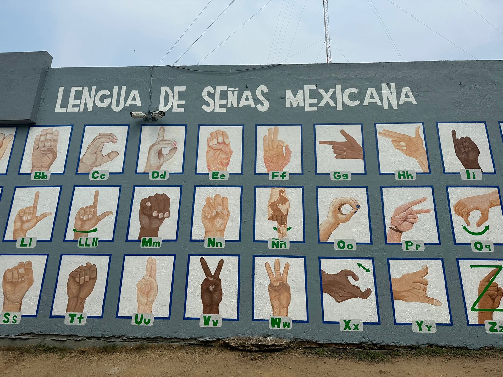 Jornada internacional por lenguaje de señas en UV, que cada vez recibe más alumnos sordos