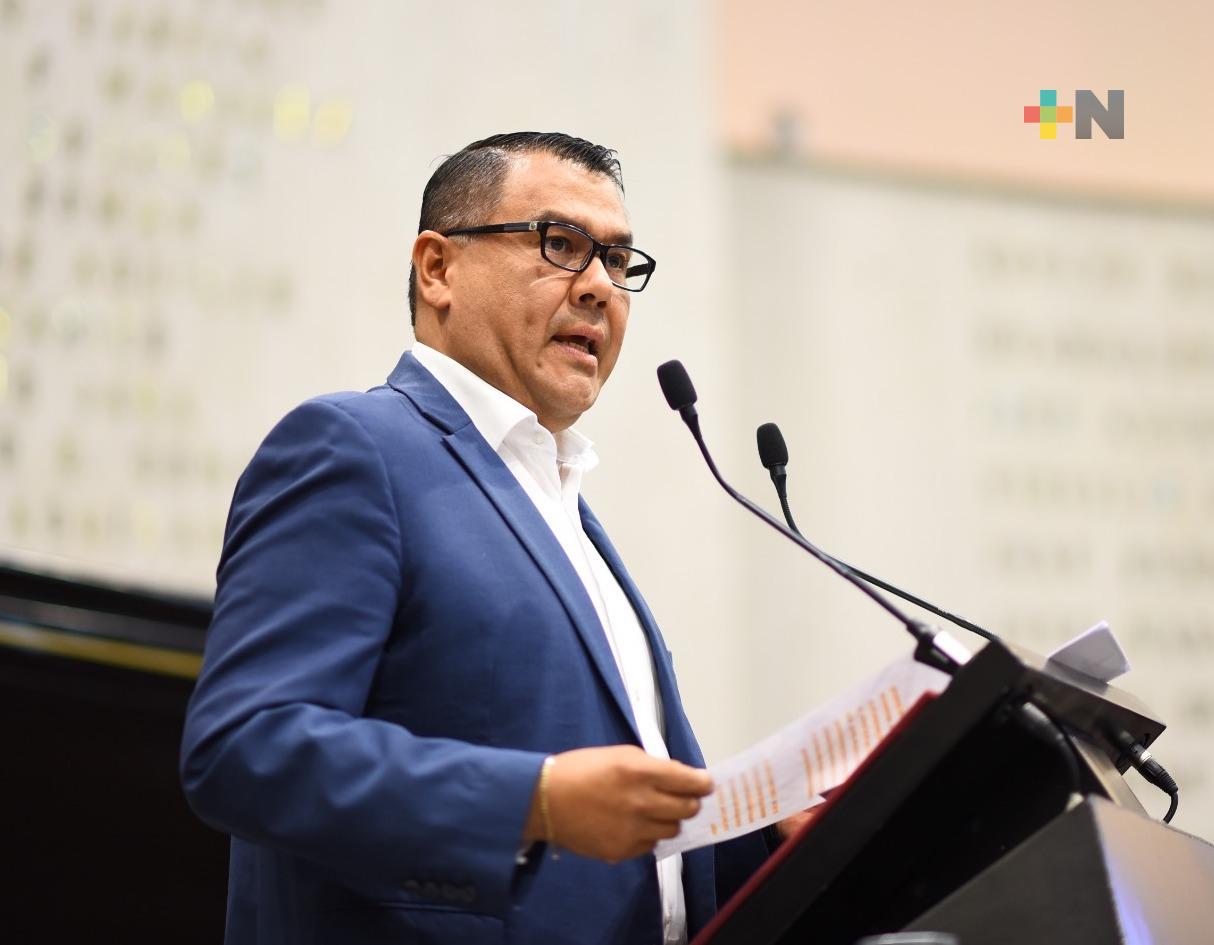 Llama diputado a garantizar a los veracruzanos el acceso al agua