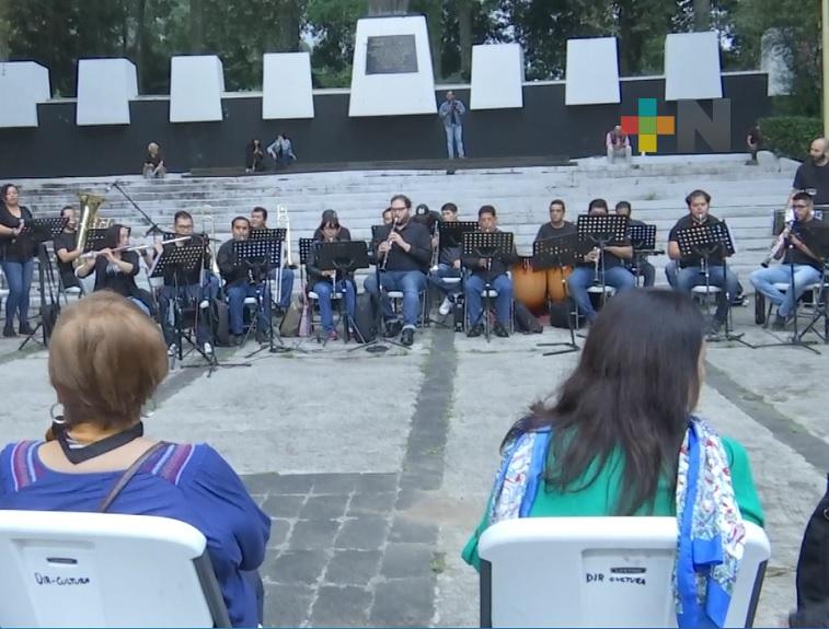 Orquesta Pauta Nueva dio concierto en explanada Adalberto Tejeda de Xalapa