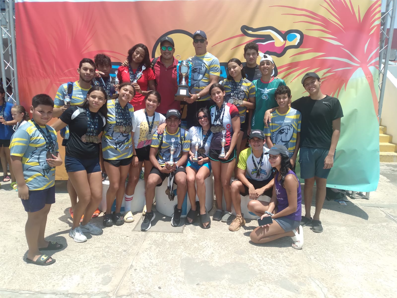 Pirañas Team campeón Estatal de Natación Curso Largo 2023